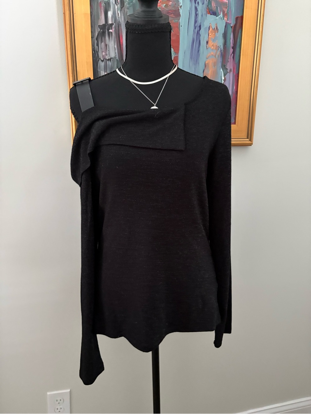 VENUS Black Asymmetric One-Shoulder Top with Buckle Strap